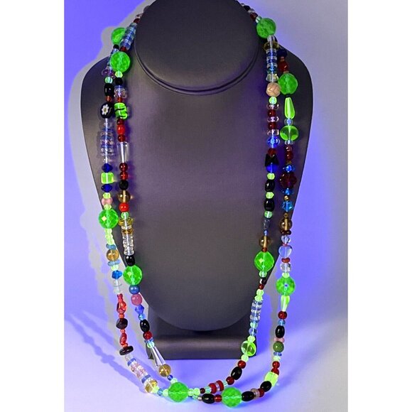 Vintage Uranium Glass Necklace Czech Glass Long Necklace  27" - Picture 5 of 12